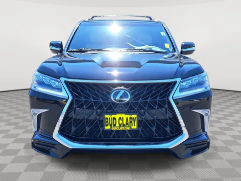 Another view of 2020 Lexus LX 570 for sale in Auburn, WA at Auburn CDJR