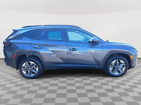 More photos of 2025 Hyundai Tucson Hybrid SEL Convenience at Auburn CDJR, WA