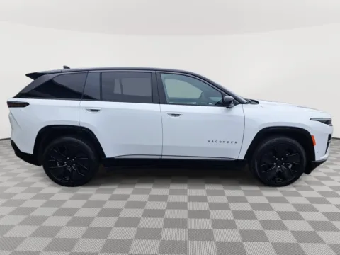 More photos of 2025 Jeep Wagoneer S Launch Edition at Auburn CDJR, WA