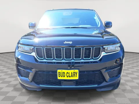 Another view of 2025 Jeep Grand Cherokee Laredo for sale in Auburn, WA at Auburn CDJR