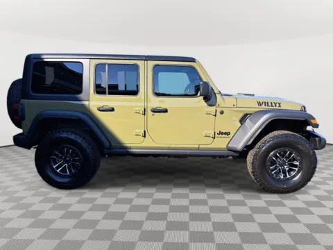 More photos of 2025 Jeep Wrangler Willys at Auburn CDJR, WA