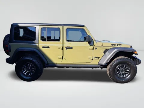 More photos of 2025 Jeep Wrangler Willys at Auburn CDJR, WA