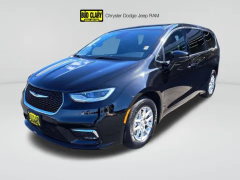 Black 2026 Chrysler Pacifica Select for sale in Auburn, WA