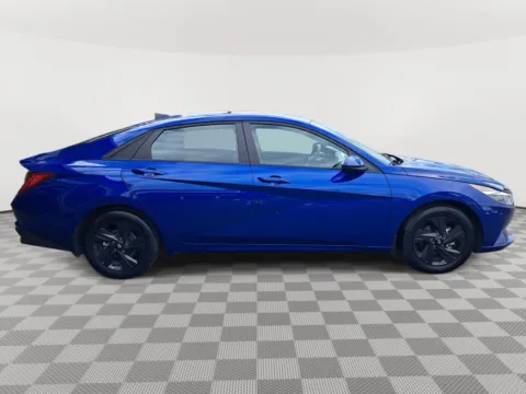 More photos of 2022 Hyundai Elantra Hybrid Blue at Auburn CDJR, WA