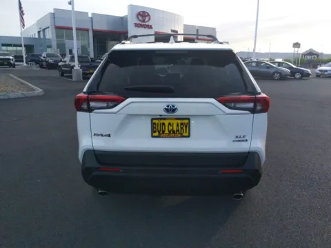 More photos of 2021 Toyota RAV4 Hybrid XLE at Auburn CDJR, WA