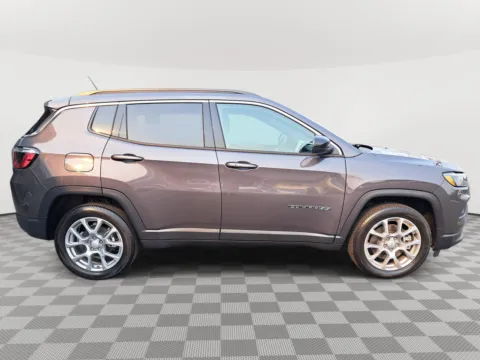 More photos of 2024 Jeep Compass Latitude Lux at Auburn CDJR, WA