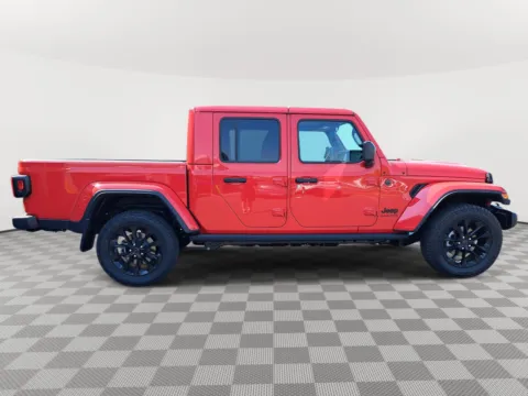 More photos of 2025 Jeep Gladiator Nighthawk at Auburn CDJR, WA