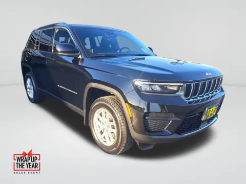 Another view of 2025 Jeep Grand Cherokee Laredo X for sale in Auburn, WA at Auburn CDJR
