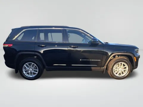 More photos of 2025 Jeep Grand Cherokee Laredo X at Auburn CDJR, WA