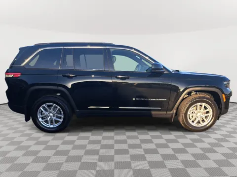 More photos of 2025 Jeep Grand Cherokee Laredo X at Auburn CDJR, WA