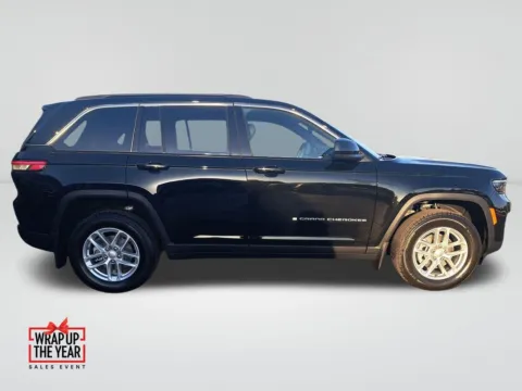 More photos of 2025 Jeep Grand Cherokee Laredo X at Auburn CDJR, WA