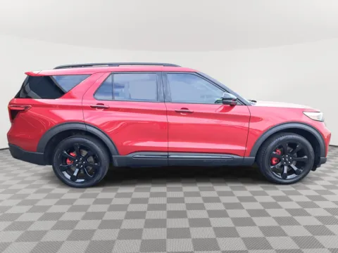 More photos of 2021 Ford Explorer ST at Auburn CDJR, WA