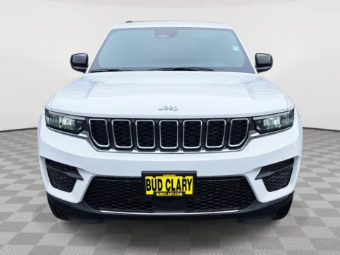 Another view of 2025 Jeep Grand Cherokee Laredo for sale in Auburn, WA at Auburn CDJR