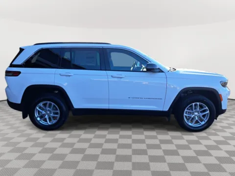 More photos of 2025 Jeep Grand Cherokee Laredo X at Auburn CDJR, WA