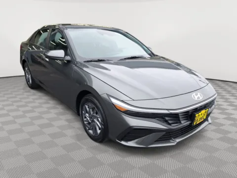 More photos of 2025 Hyundai Elantra Hybrid Blue at Auburn CDJR, WA