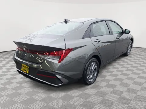 More photos of 2025 Hyundai Elantra Hybrid Blue at Auburn CDJR, WA
