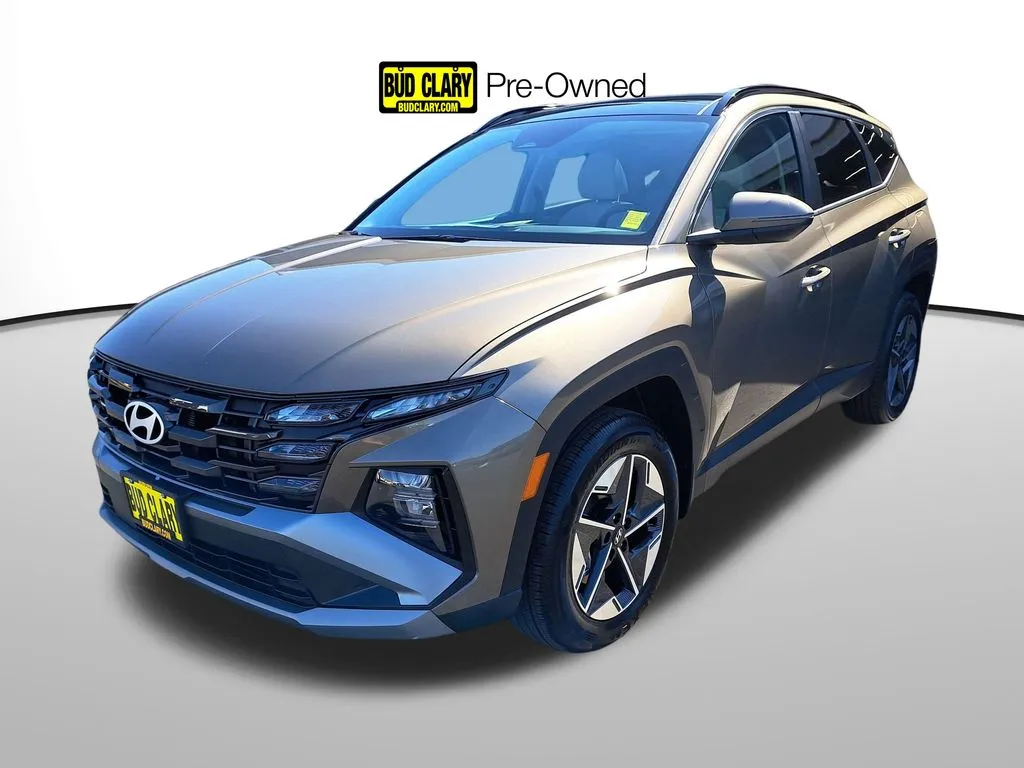 Beige 2025 Hyundai Tucson Hybrid SEL Convenience for sale in Auburn, WA