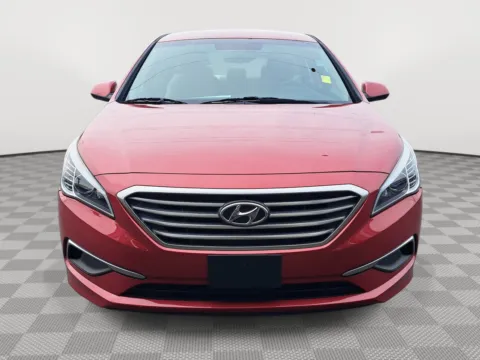 Another view of 2017 Hyundai Sonata SE for sale in Auburn, WA at Auburn CDJR