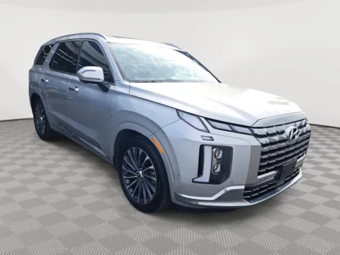 More photos of 2023 Hyundai Palisade Calligraphy at Auburn CDJR, WA