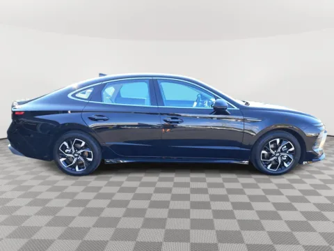 More photos of 2024 Hyundai Sonata SEL at Auburn CDJR, WA