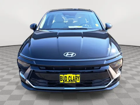 Another view of 2024 Hyundai Sonata SEL for sale in Auburn, WA at Auburn CDJR