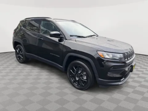 More photos of 2026 Jeep Compass Latitude at Auburn CDJR, WA