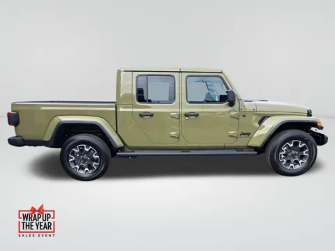 More photos of 2025 Jeep Gladiator Sport S at Auburn CDJR, WA