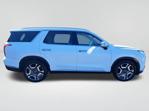 More photos of 2023 Hyundai Palisade Limited at Auburn CDJR, WA