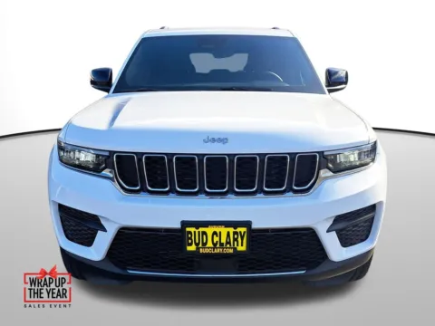 Photos of 2025 Jeep Grand Cherokee Laredo for sale in Auburn, WA at Auburn CDJR