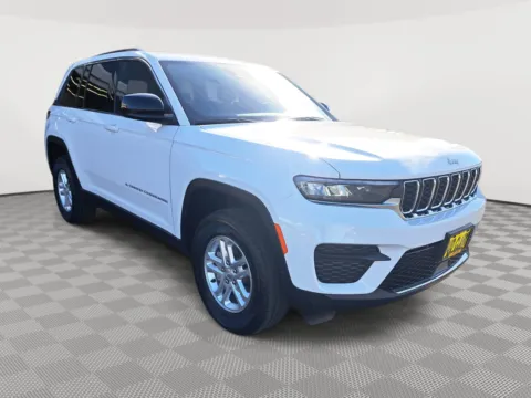 More photos of 2025 Jeep Grand Cherokee Laredo at Auburn CDJR, WA
