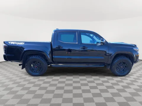 More photos of 2019 Toyota Tacoma TRD Sport at Auburn CDJR, WA