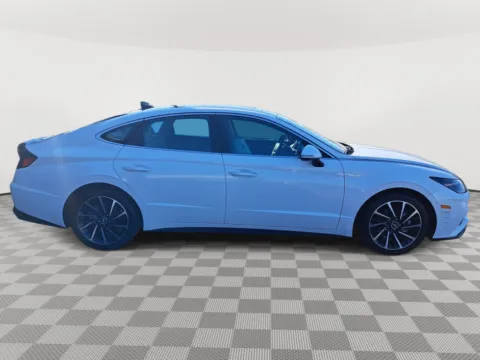 More photos of 2023 Hyundai Sonata Limited at Auburn CDJR, WA