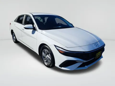 Another view of 2024 Hyundai Elantra SE for sale in Auburn, WA at Auburn CDJR