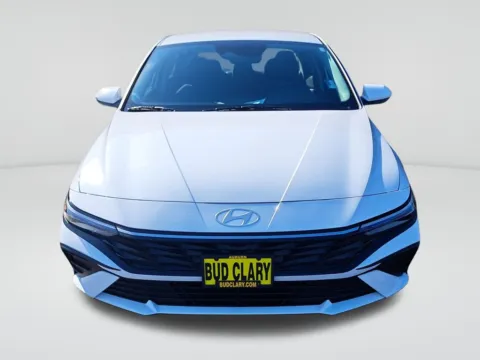 Photos of 2024 Hyundai Elantra SE for sale in Auburn, WA at Auburn CDJR