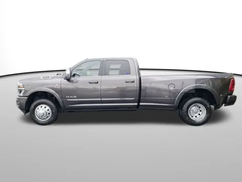 Photos of 2026 Ram 3500 Limited for sale in Auburn, WA at Auburn CDJR