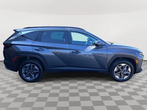 More photos of 2025 Hyundai Tucson Hybrid SEL Convenience at Auburn CDJR, WA