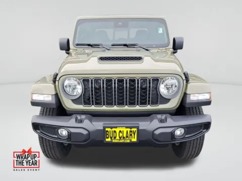 Photos of 2025 Jeep Gladiator Sport S for sale in Auburn, WA at Auburn CDJR