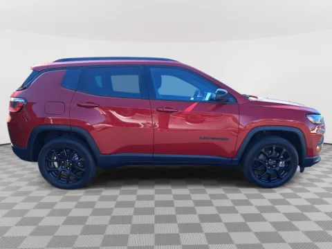 More photos of 2025 Jeep Compass Latitude at Auburn CDJR, WA