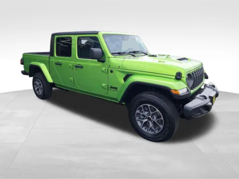 Another view of 2025 Jeep Gladiator Sport S for sale in Auburn, WA at Bud Clary Auburn CDJR