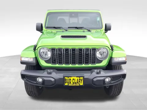 Photos of 2025 Jeep Gladiator Sport S for sale in Auburn, WA at Bud Clary Auburn CDJR