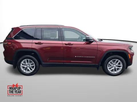 More photos of 2025 Jeep Grand Cherokee Laredo X at Auburn CDJR, WA