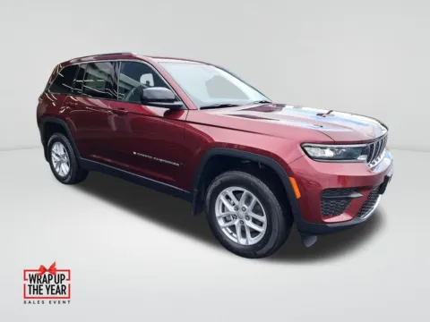 Another view of 2025 Jeep Grand Cherokee Laredo X for sale in Auburn, WA at Auburn CDJR