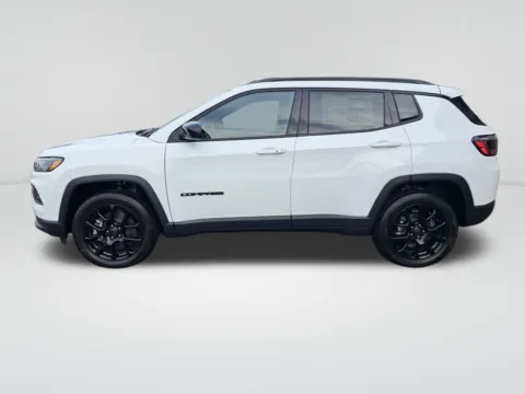 Photos of 2026 Jeep Compass Latitude for sale in Auburn, WA at Auburn CDJR