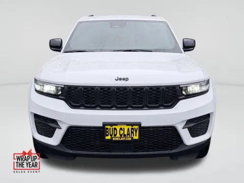 Photos of 2025 Jeep Grand Cherokee Altitude X for sale in Auburn, WA at Auburn CDJR