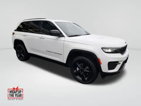 Another view of 2025 Jeep Grand Cherokee Altitude X for sale in Auburn, WA at Auburn CDJR