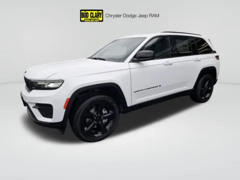 White 2025 Jeep Grand Cherokee Altitude X for sale in Auburn, WA
