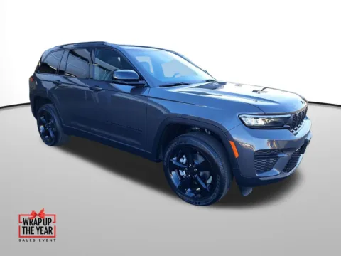 Another view of 2025 Jeep Grand Cherokee Altitude X for sale in Auburn, WA at Auburn CDJR