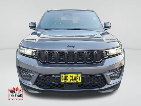 Photos of 2025 Jeep Grand Cherokee Altitude X for sale in Auburn, WA at Auburn CDJR