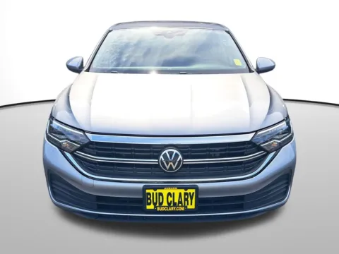 Photos of 2024 Volkswagen Jetta 1.5T SE for sale in Auburn, WA at Auburn CDJR