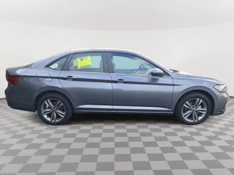 More photos of 2024 Volkswagen Jetta SE at Auburn CDJR, WA